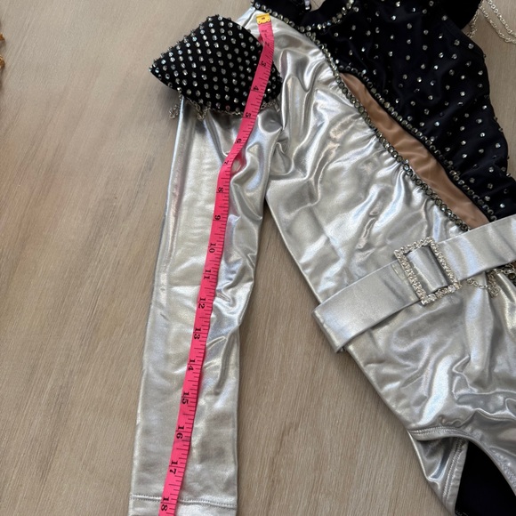 Custom Dance Costume silver and black Leo Size 9 - Picture 5 of 8